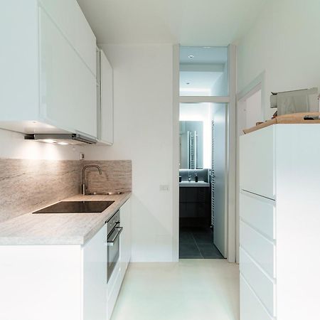 Giuliny Lovely Flat - The House Of Travelers Como Buitenkant foto