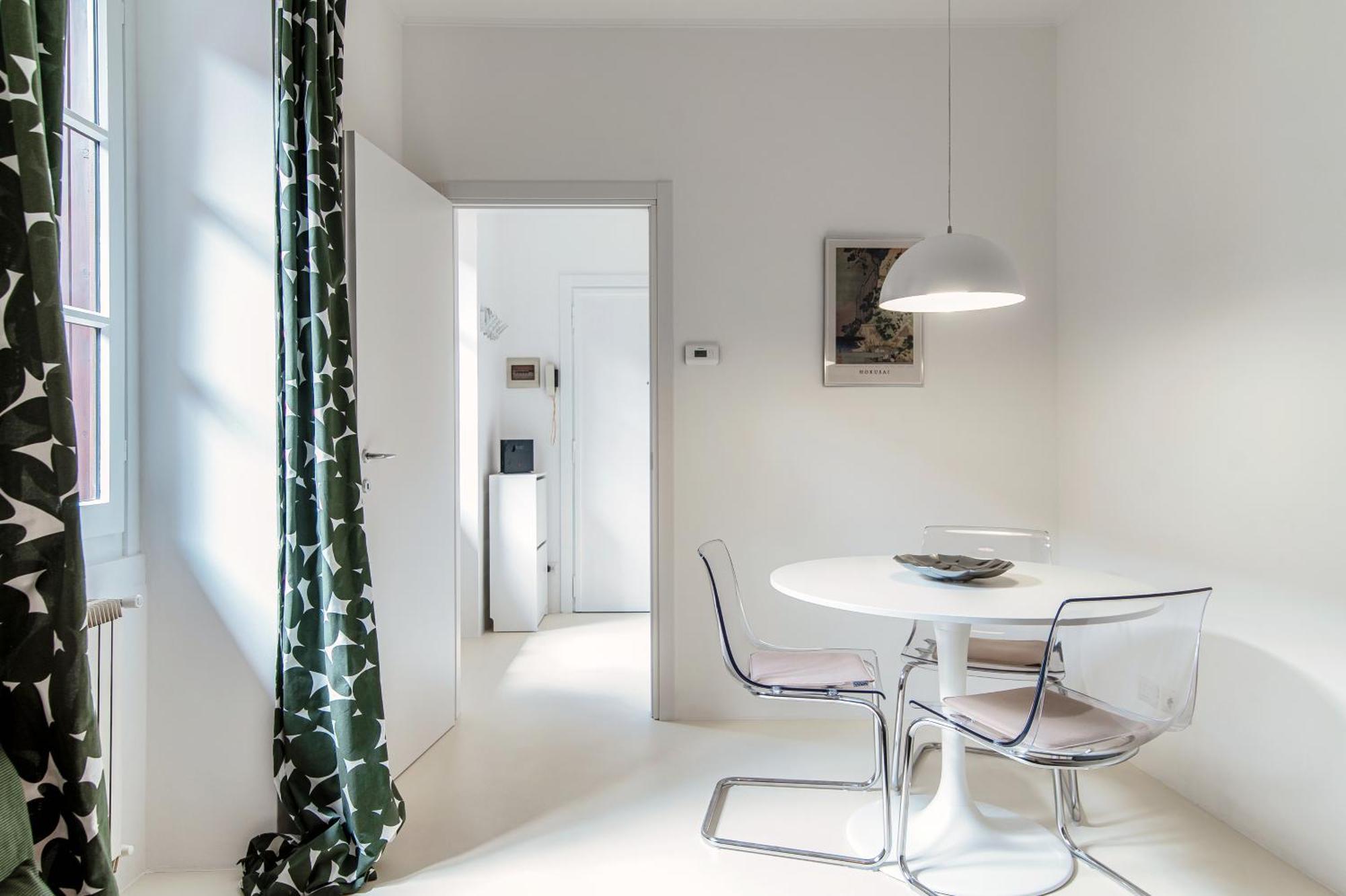 Giuliny Lovely Flat - The House Of Travelers Como Buitenkant foto