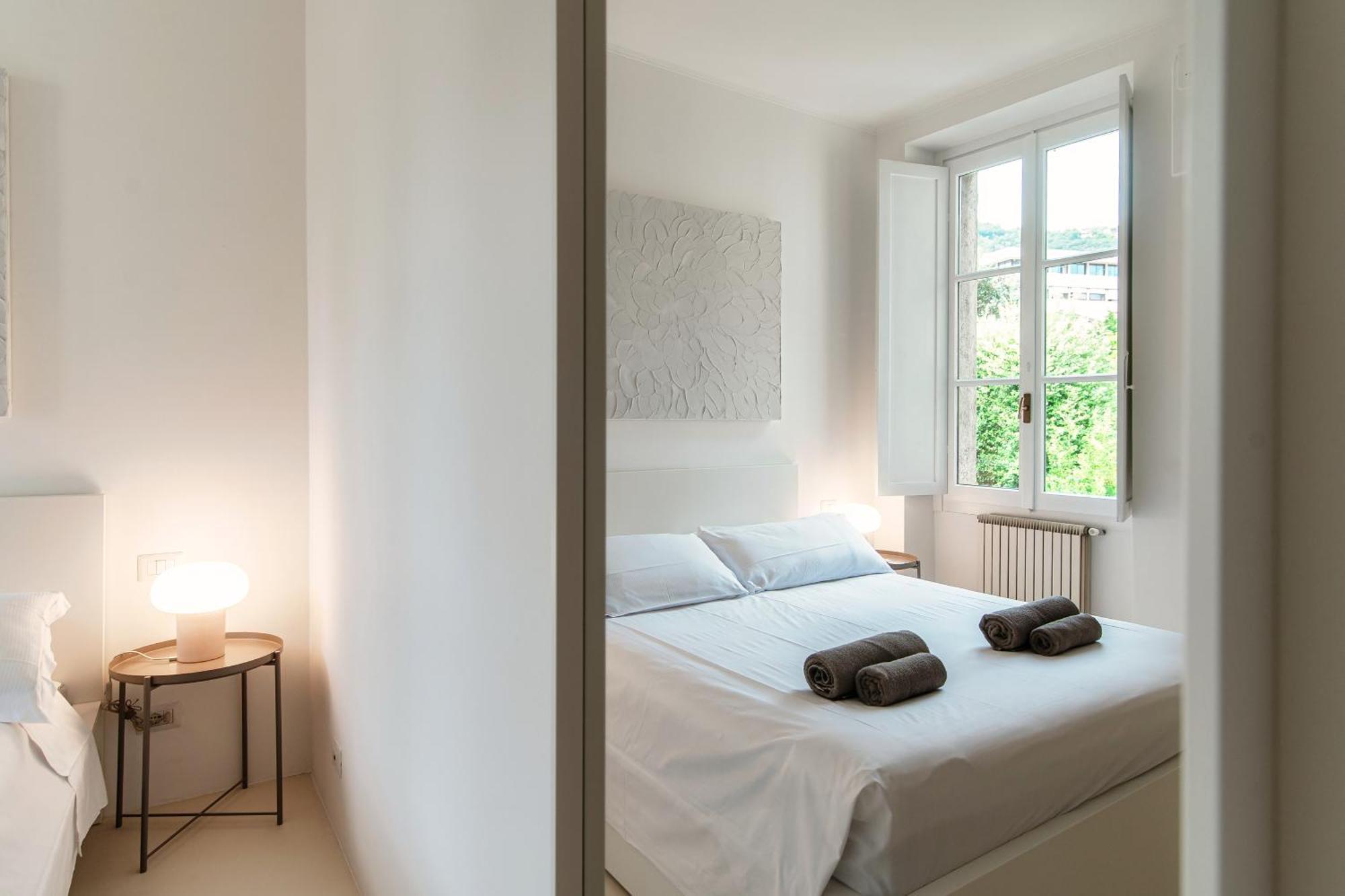 Giuliny Lovely Flat - The House Of Travelers Como Buitenkant foto