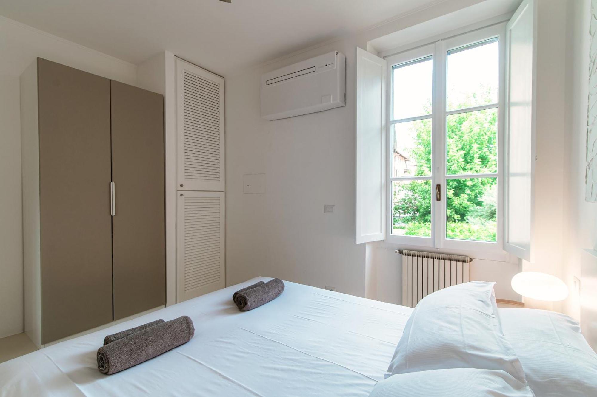 Giuliny Lovely Flat - The House Of Travelers Como Buitenkant foto