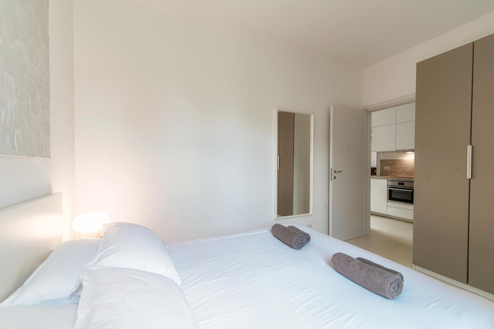 Giuliny Lovely Flat - The House Of Travelers Como Buitenkant foto
